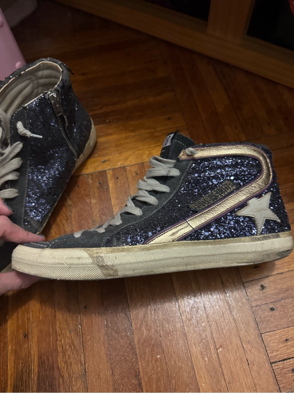 Golden Goose Women’s 9 Dark Gray with Navy Glitter - Picture 4 of 5